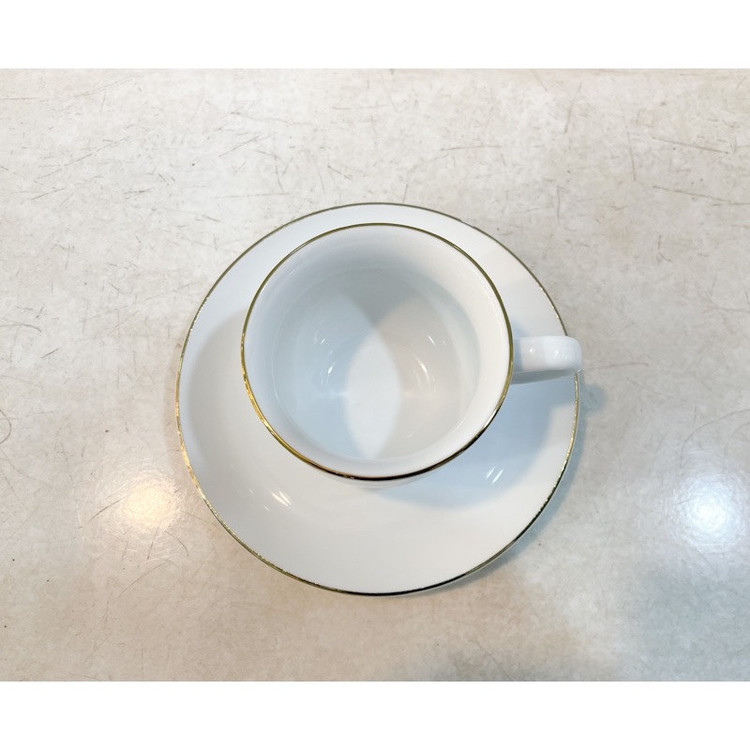 سرویس چای خوری 12 پارچه شرکت صنایع چینی تقدیس مدل لب طلا
